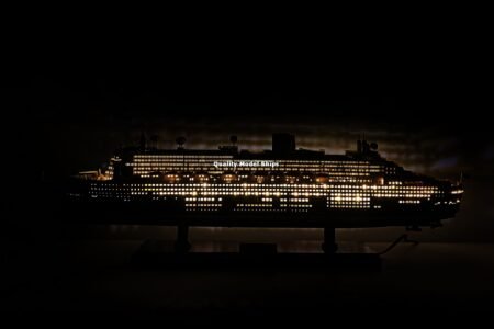 Queen Mary 2 Model Ship
