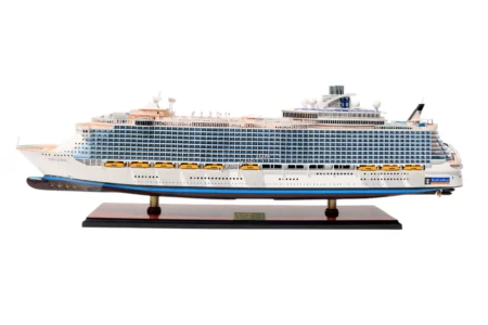 Oasis of the Seas Ship Model