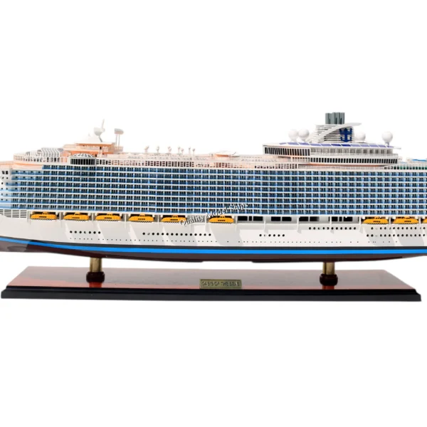 Oasis of the Seas Ship Model