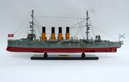 Varyag Cruiser Model